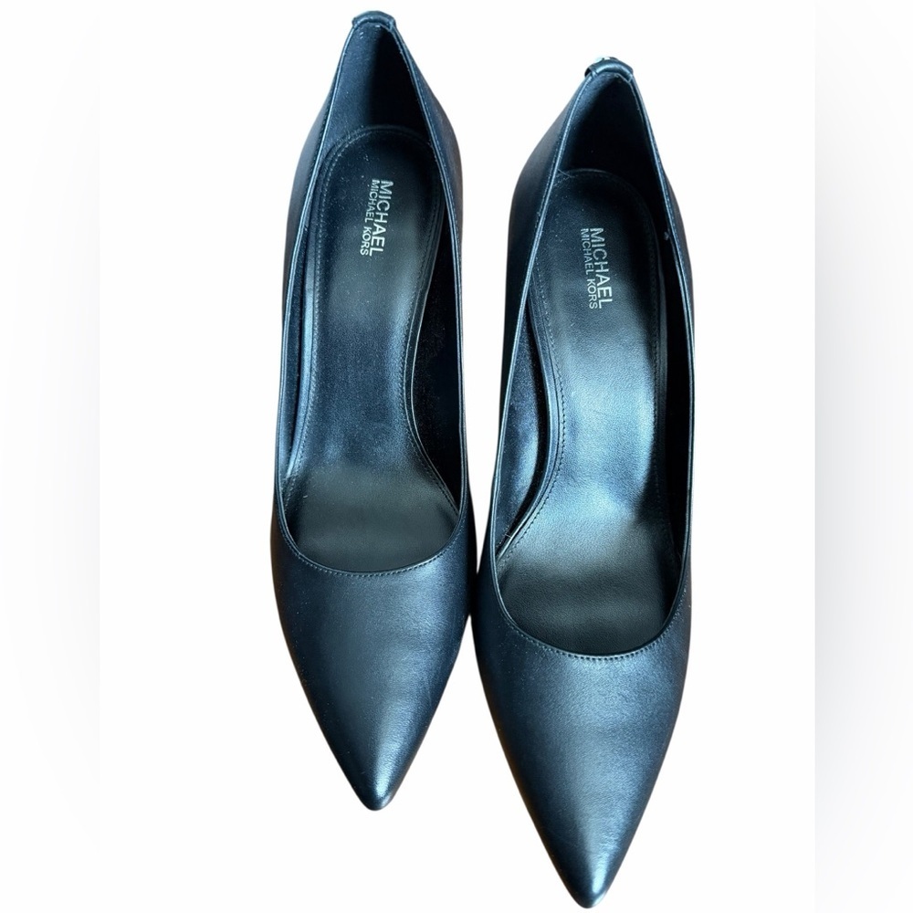 Michael Kors Classic Black Heels - Size 10